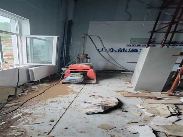 旬邑地基基础下沉墙体裂缝加固注浆顶升施工